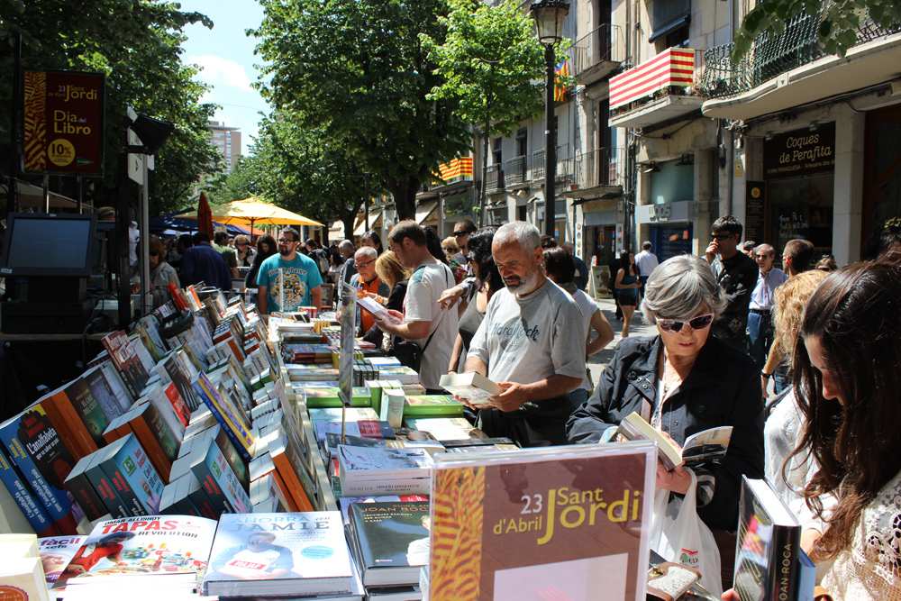 Paradas de libros en Barcelona durante el día de Sant Jordi