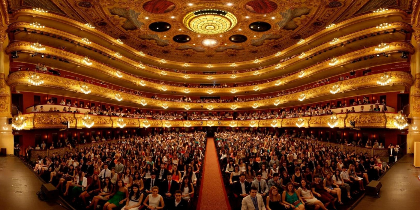 Interior del Gran Teatre del Liceu durante una función de ópera en Barcelona